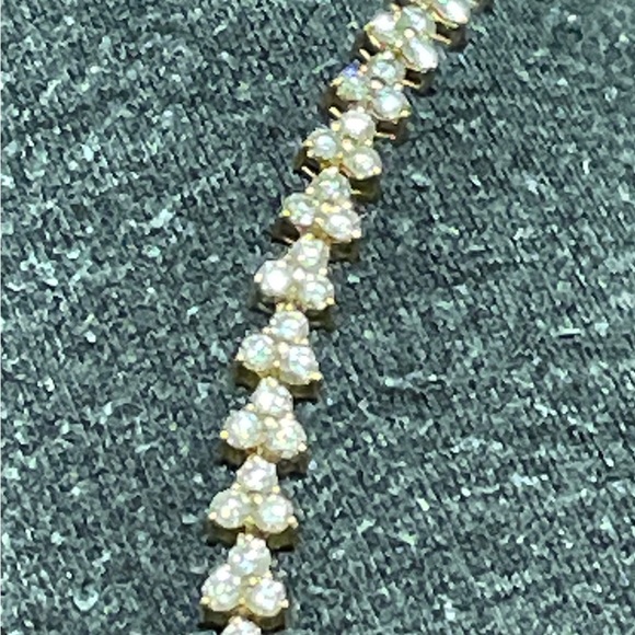 SOLD❤️❤️💙💙HOST PICK💙💙 Stunning diamond and sapphire show piece - Picture 8 of 10